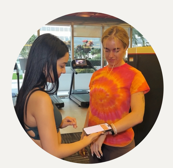 NFC bracelet used for digital networking and contactless connections in 2026